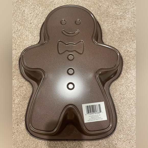 Gingerbread Man Cake Pan - Picture 2 of 2